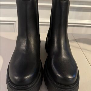 Low black bootie by Thursday size 8